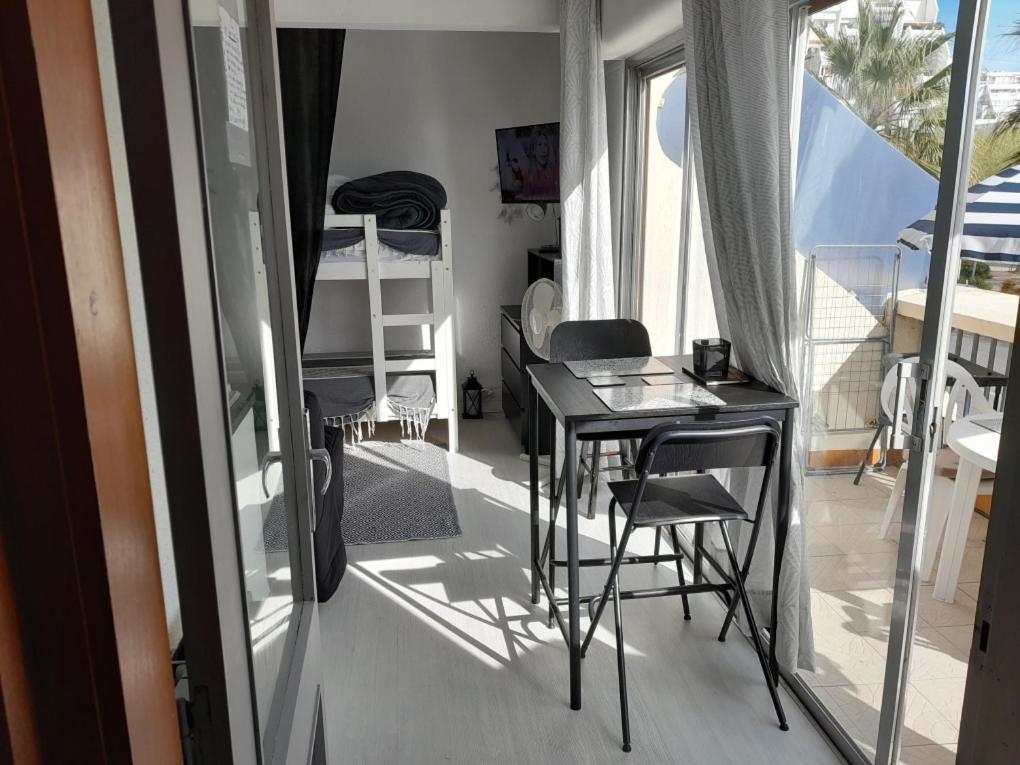 Апартаменти Studio Cabine Romy Ла-Гранд-Мотт Екстер'єр фото